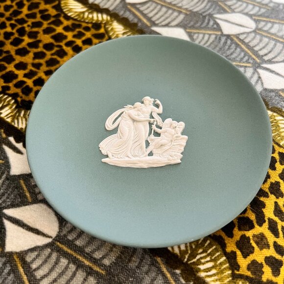 Vintage Wedgwood Sage Teal Jasperware Muses Trinket Dish - Picture 2 of 6